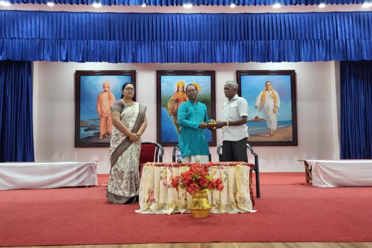 Chief Guest felicitation during IDY celebration in VKV Kanyakumari