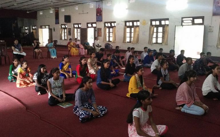 युवा प्रेरणा शिबिर तीनसुखिया