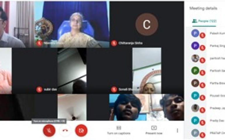 Sanskar Varga Karyakarta Singing a song
