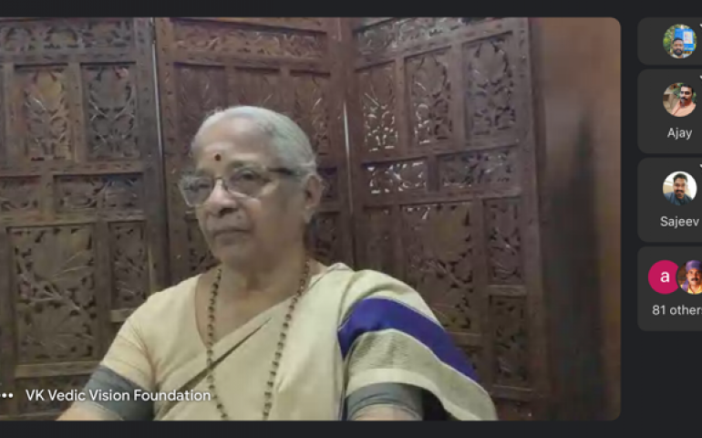 Ma.Dr.Lakshmi Kumari Didi addressing