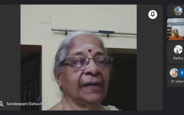 Ma. Lakshmi Didi interacts