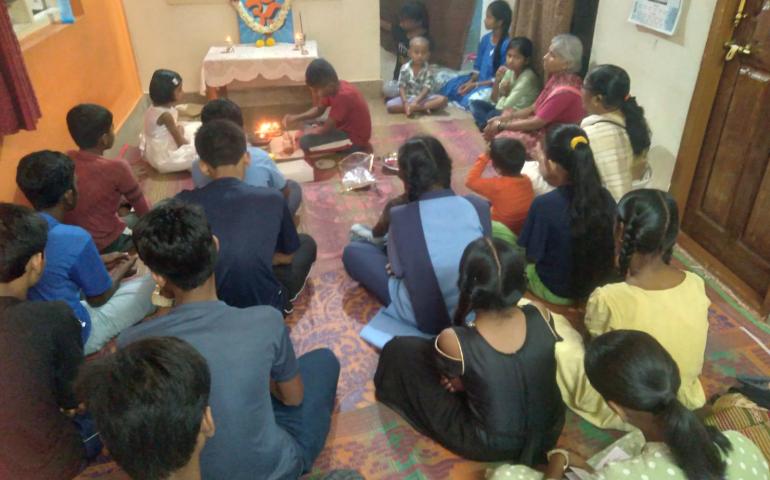Bhajan Sandhya - VKV kallubalu 