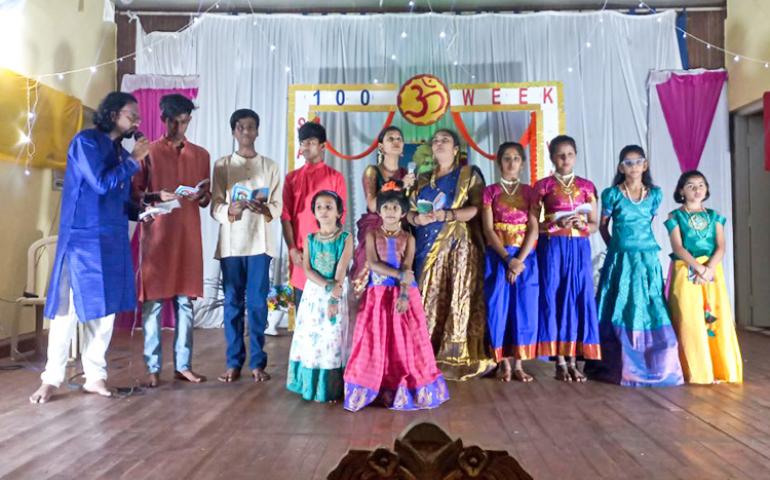 Geet performance during Samskarvarga Milan at R.T. Nagar
