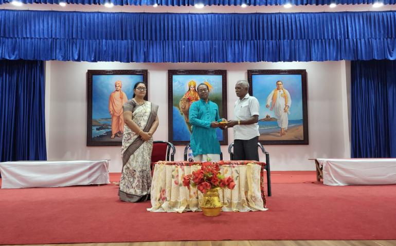 Chief Guest felicitation during IDY celebration in VKV Kanyakumari