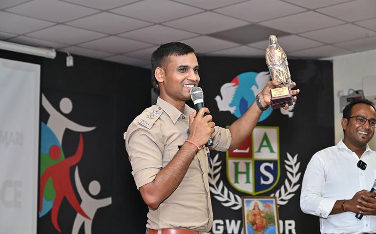 Yuva samlelan 01