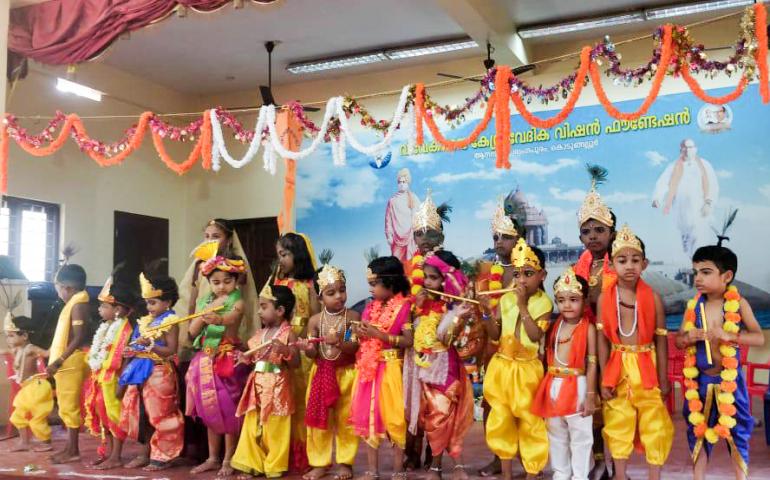 Sandeepani Sisuvihar students dressed up as Sri Krishna