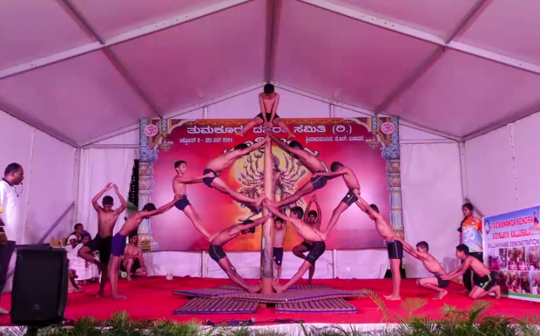 VKV Kallubalu Presents a Spectacular Mallakhamba Display at the Tumkur Dasara Festival