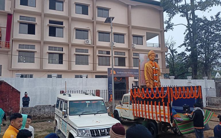 Swami Vivekananda Yatra begins from Anandalaya Bhawan at Dibrugarh