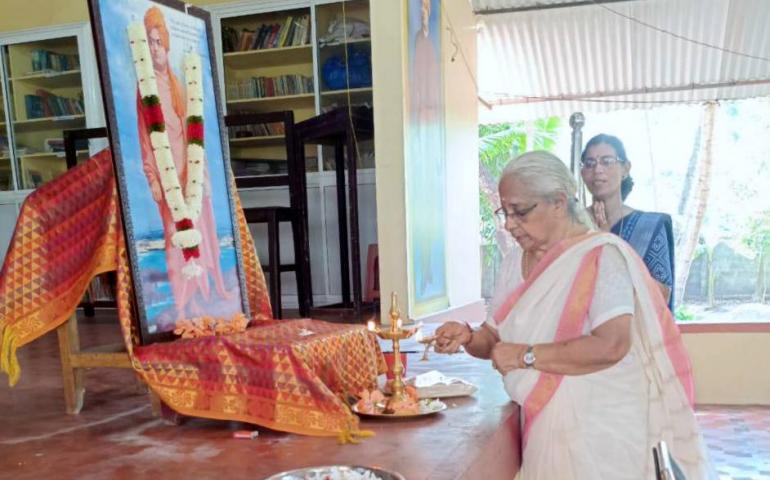 Swami Vivekananda Jayanti celebration at Sandeepani Shishuvihar in Kodungallur