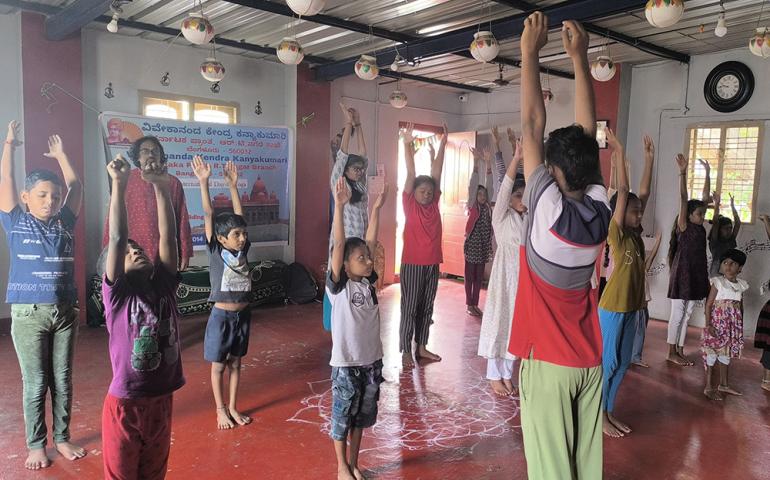 International Day of Yoga Celebration at Samhita School of Performing Arts – Karnataka Prant 01