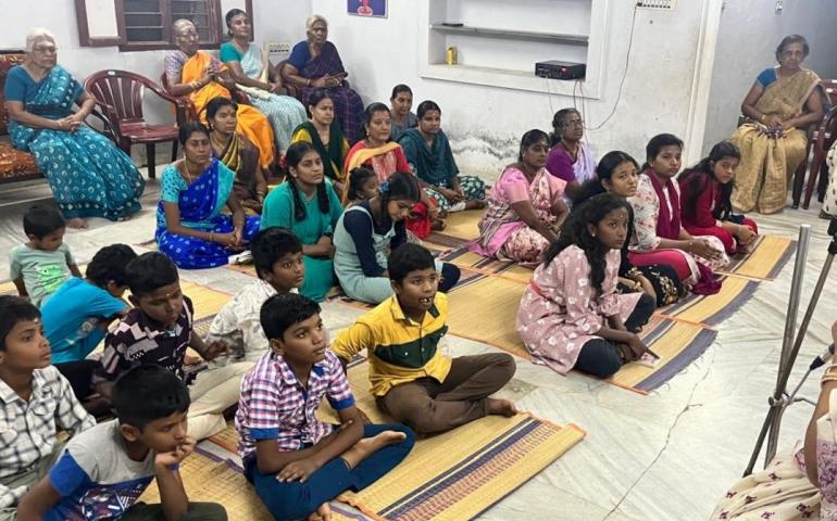 gurupurnima-celebration-at-balaji-nagar-in-madurai