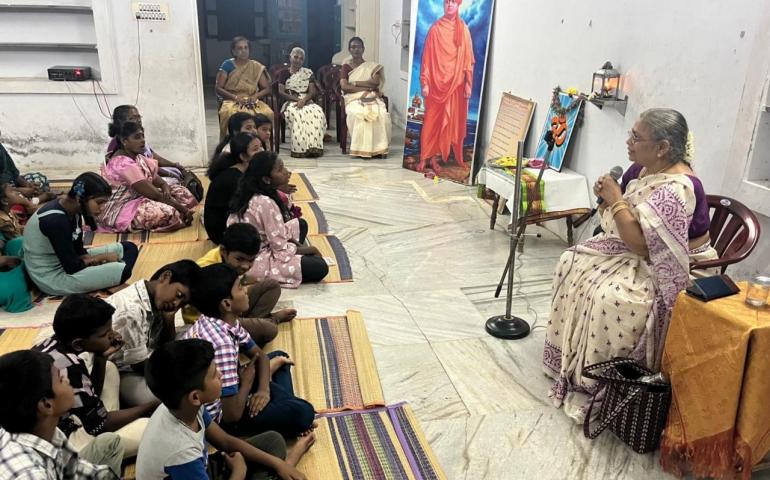 gurupurnima-celebration-at-balaji-nagar-in-madurai