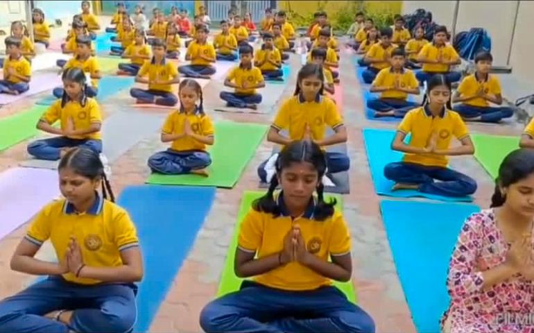 international-day-of-yoga-celebration-at-mandya