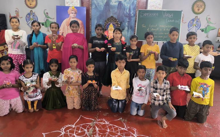 deepa-decoration-workshop-at-rt-nagar 03
