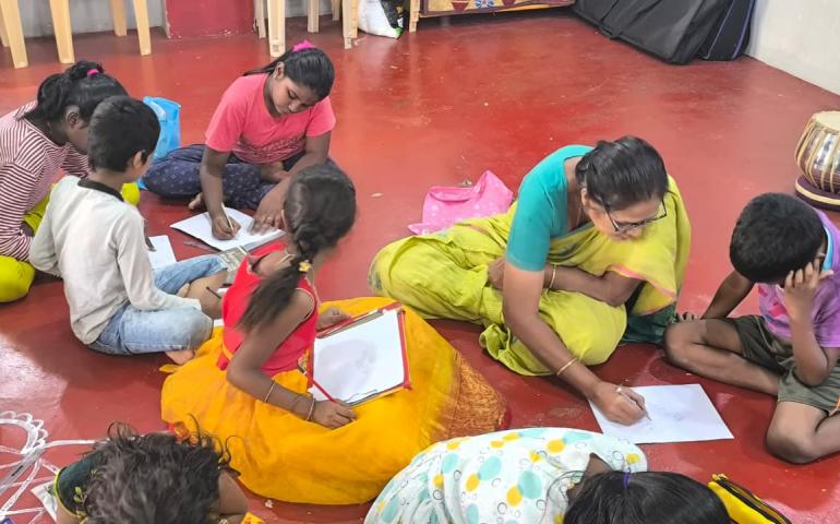 tulasi-rangoli-drawing-workshop-at-rt-nagar 03