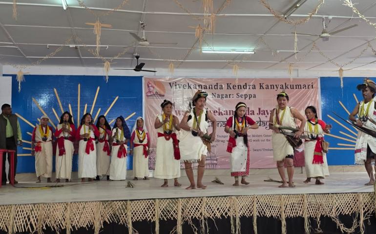 traditional-dance-and-drama-competition-at-seppa