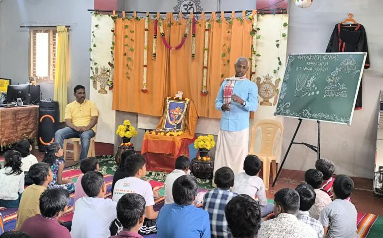 Guru Purnima Celebrated at R.T. Nagar 2