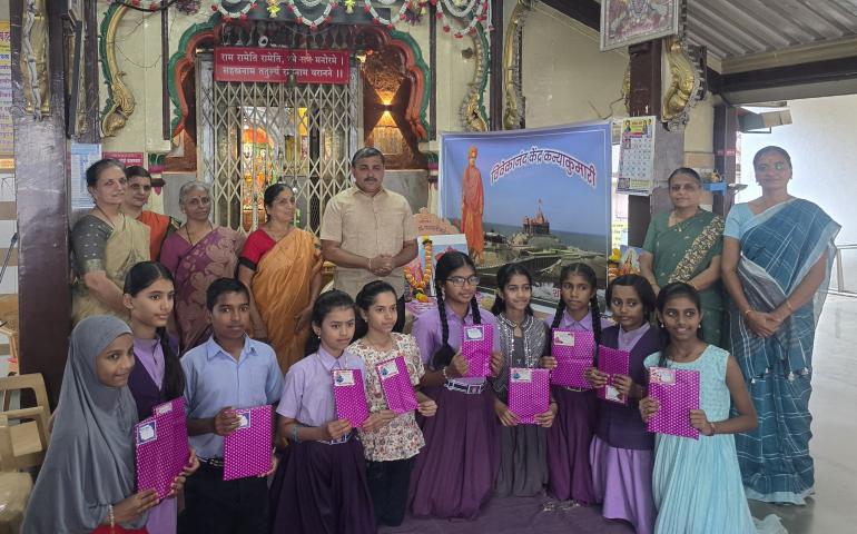 विश्वबंधुत्व दिवस के अवसर पर ‘व्याख्यान एवं निबंध प्रतियोगिता पुरस्कार वितरण’ का आयोजन सातारा द्वारा2