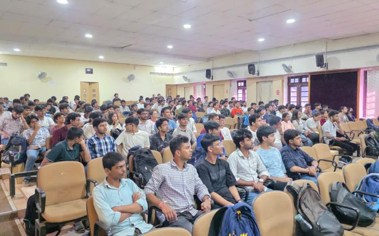 विश्व बंधुत्व दिवस का आयोजन इन्दौर द्वारा