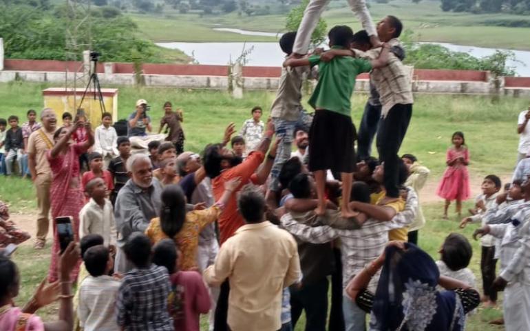 "चलें गाँव की ओर" युवा साहस अभियान का आयोजन राजस्थान द्वारा2