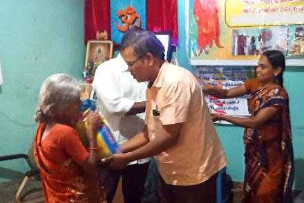 Grocery Items Distributed to Elderly people at Kovilpatti