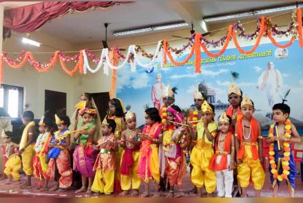 Sandeepani Sisuvihar students dressed up as Sri Krishna