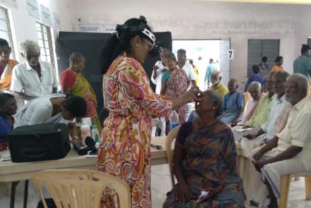 free-eye-screening-camp-at-thiruppullani