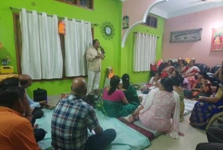 amrit-parivar-milan-and-bhajan-sandhya-at-guwahati