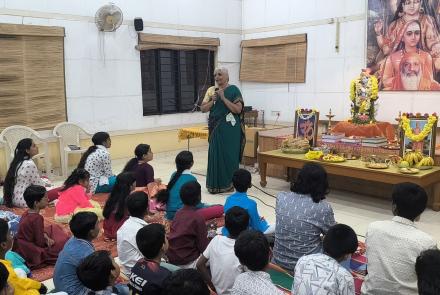 bhajan-sandhya-on-the-concluding-day-of-gita-parayana-saptaha-at-rt-nagar