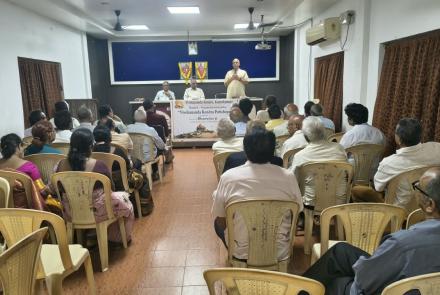 Aadaraneeya Bhanudas Ji Addresses Inspiring Session at Telugu prant, Godavari1